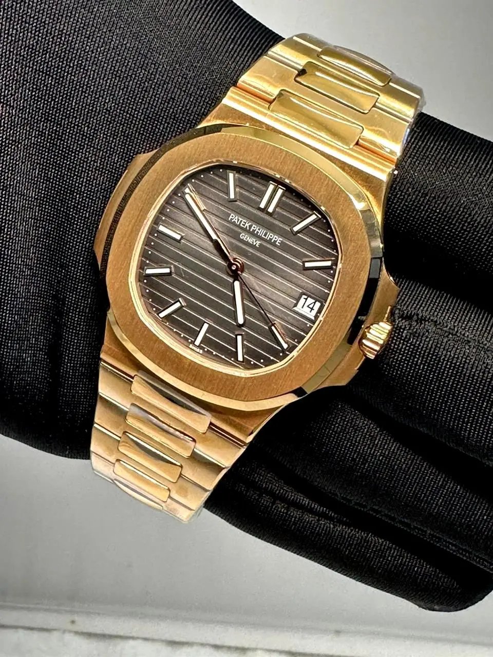 PATEK PHILIPPE Patek Philippe Nautilus Reference 5711/1R-001.