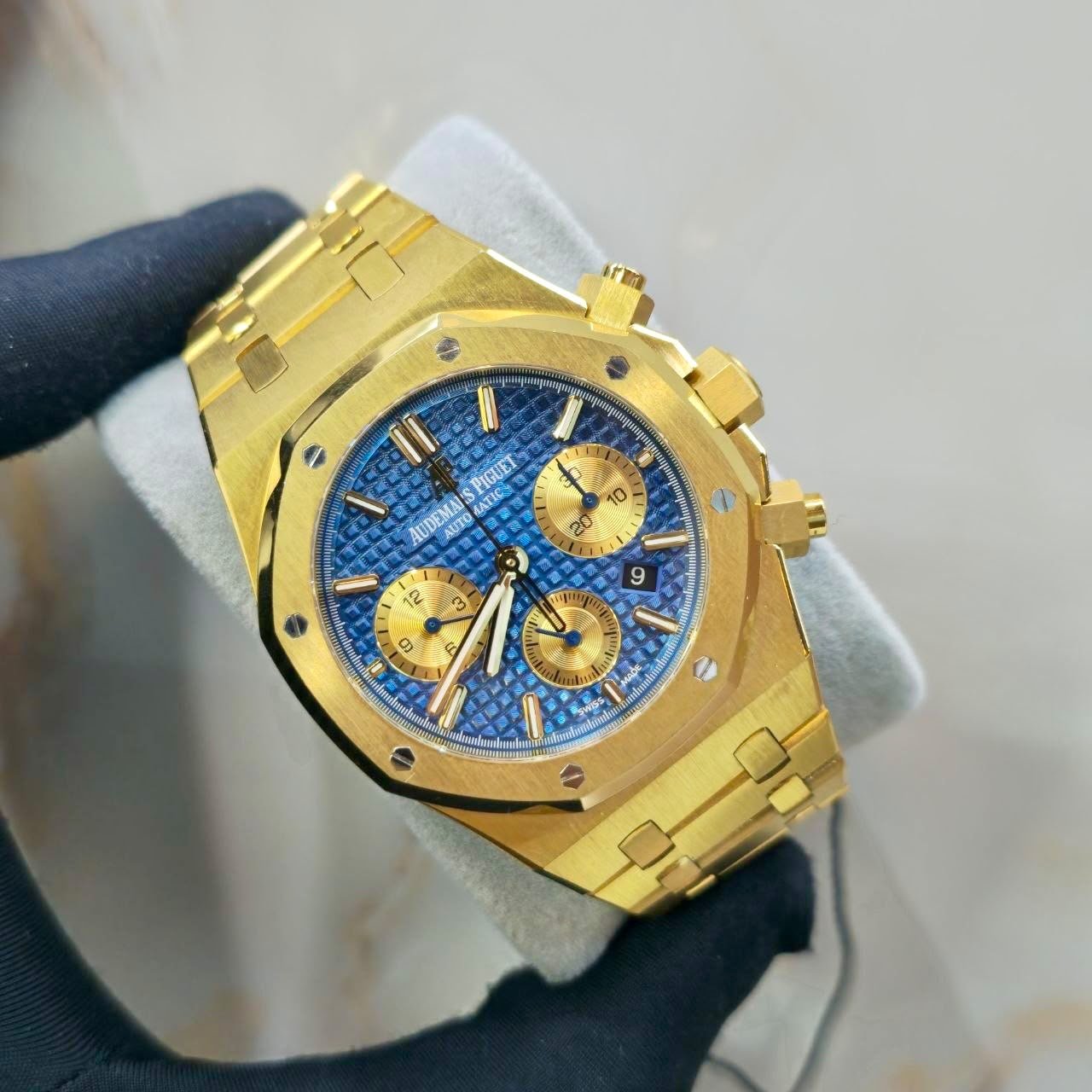 AUDEMARS PIGUET Audemars Piguet Royal Oak 41mm Blue Dial Yellow Gold Bracelet