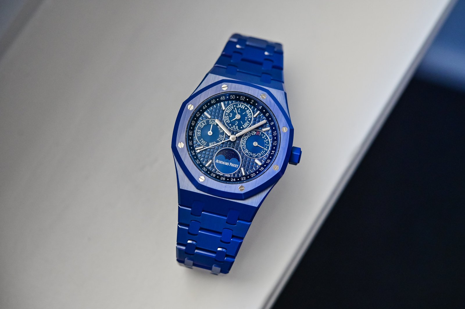 AUDEMARS PIGUET Audemars Piguet Royal Oak Perpetual Calendar 41 mm Blue Dial Ceramic Bracelet