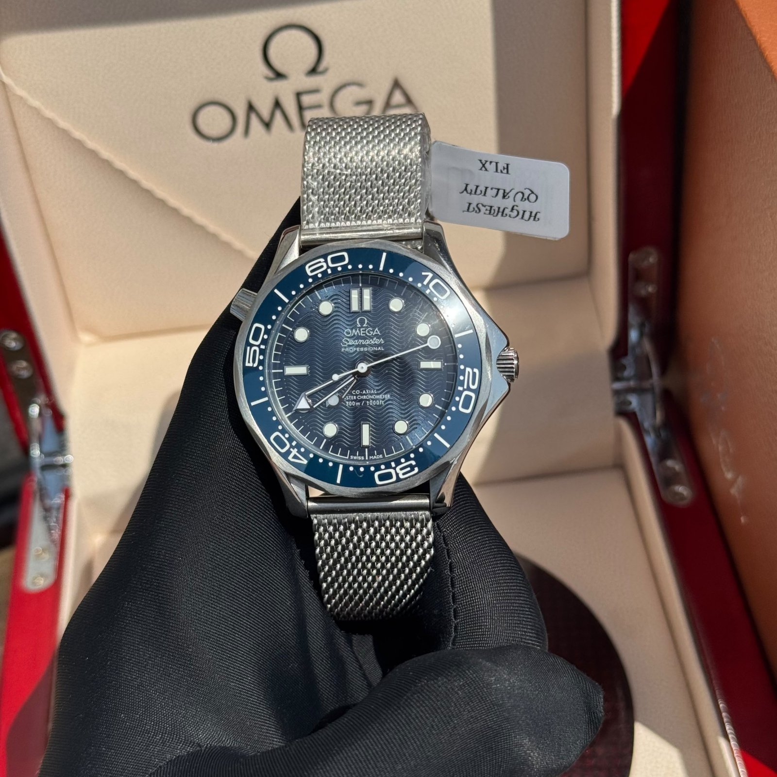 OMEGA Omega Seamaster Diver 300M  james Bond