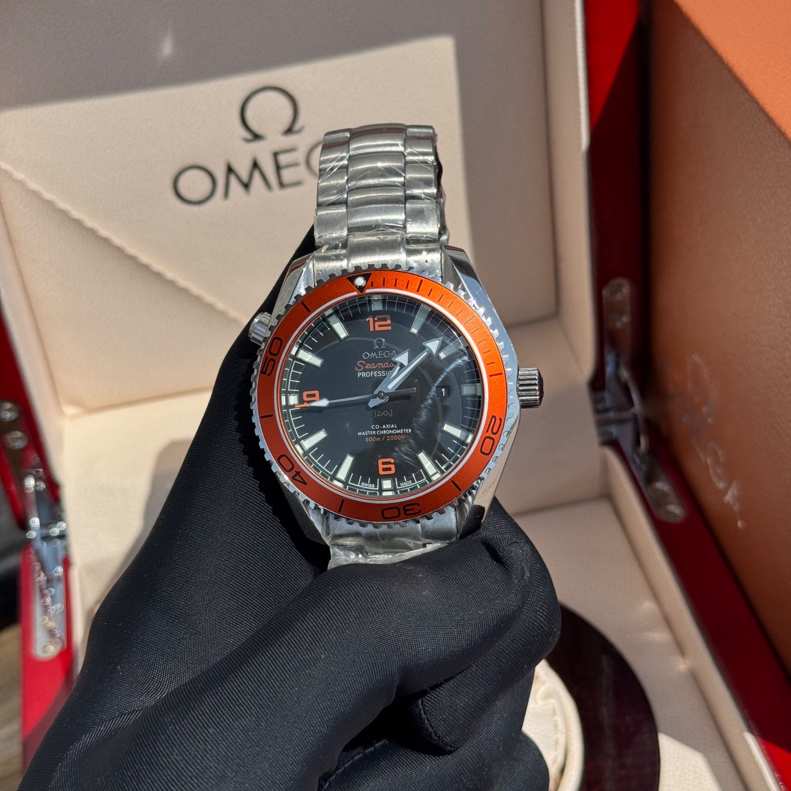 OMEGA Omega Seamaster Planet Ocean 600M