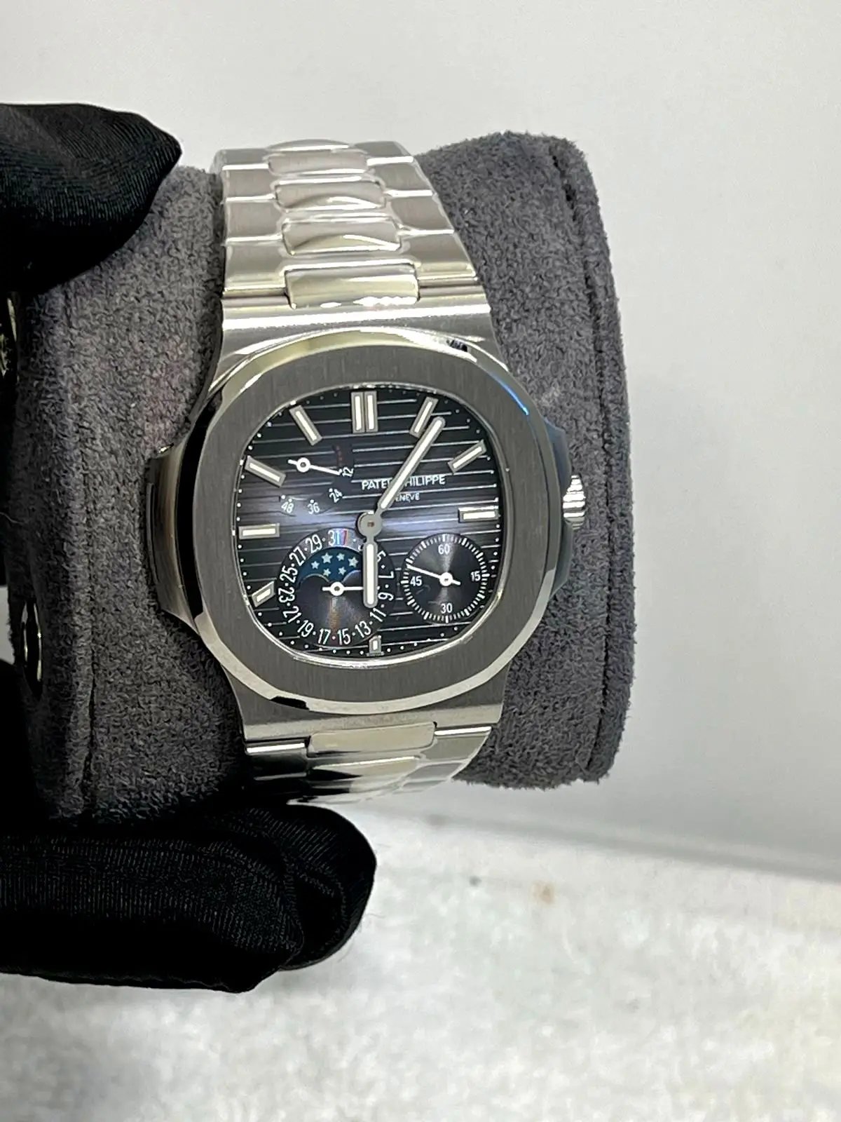 PATEK PHILIPPE  Patek Philippe Nautilus Moon Phase